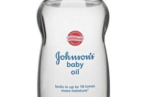 Baby oil: Ακόμη νομίζετε ότι είναι μόνο για μωρά; Δείτε τις 20 διαφορετικές χρήσεις του