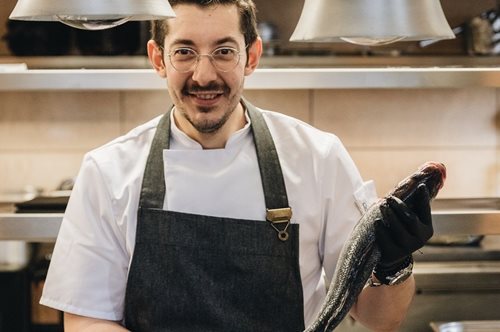 Το «συλλεκτικό μενού» του Αλέξανδρου Τσιοτίνη σερβίρεται για «περιορισμένο αριθμό παραστάσεων»