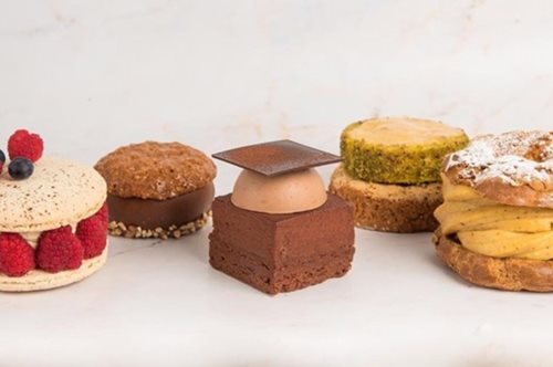 Γλυκιά κομψότης: Το νέο Bon Bon Fait Maison στο κέντρο της Αθήνας