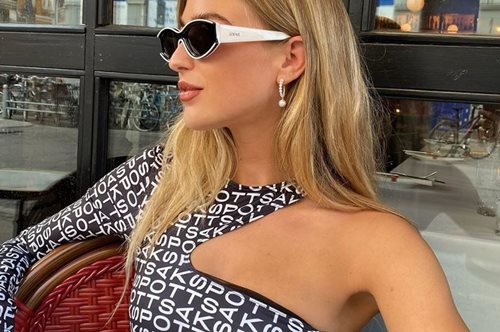 Τα φορέματα του φθινοπώρου: 4 κομμάτια μέσα στα οποία μπορείς άνετα να βγάλεις όλη τη σεζόν