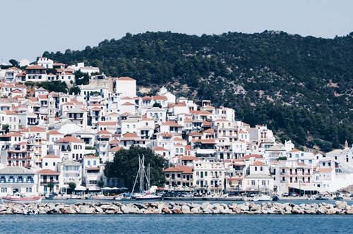 Ένα ελληνικό νησί των Βορείων Σποράδων στα 30 μυστικά νησιά του κόσμου