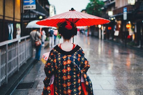 «Μια διαδρομή χιλίων χιλιομέτρων αρχίζει με ένα βήμα»: Το ιαπωνικό μυστικό που αλλάζει τη ζωή μας