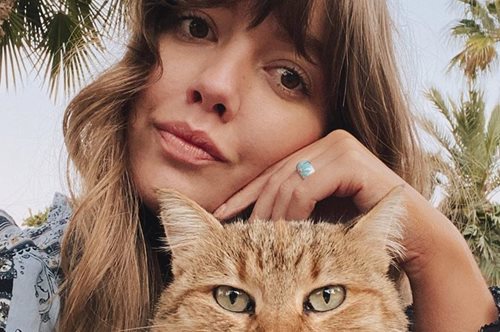 Γερνούν πρόωρα το βλέμμα. Τα καταστροφικά λάθη που κάνουμε στη φροντίδα της περιοχής των ματιών