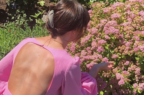 Το κομψό, το κλασικό, το ανανεωμένο: 5 ιδανικά φθινοπωρινά αξεσουάρ ια τα μαλλιά σου