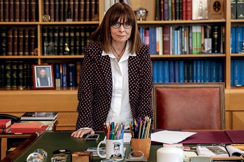 «Πενθώ την RBG σαν να ήταν μέλος της οικογένειάς μου»: H ανάρτηση της Κατερίνας Σακελλαροπούλου