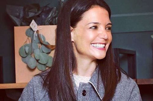 H ερωτευμένη Κέιτι Χολμς φοράει τα πιο όμορφα, φθινοπωρινά παπούτσια σε όλη τη Νέα Υόρκη