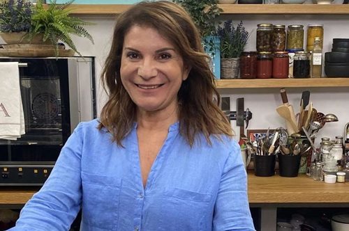 Έχει ανοίξει εστιατόριο στην Πάρο: Η κόρη της Αργυρώς Μπαρμπαρίγου σε τρυφερή ανάρτηση της σεφ 