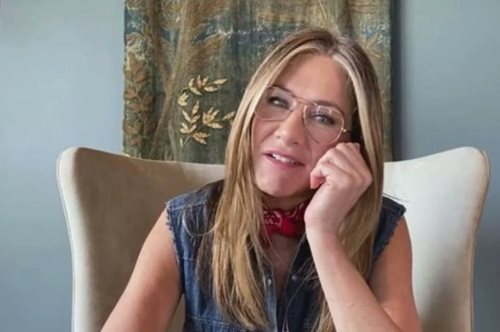 «Είμαι καλά, γλυκιέ μου»: Η Άνιστον και ο Πιτ συνεχίζουν να μιλάνε μεταξύ τους σα να είναι ζευγάρι