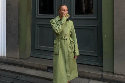 Υπάρχει μια ασυνήθιστη λεπτομέρεια που κάνει όλα τα πανωφόρια να δείχνουν πολυτελή