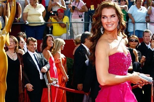 H  Brooke Shields έχει ακόμα συλλεκτικά Calvin Klein τζιν από τη δεκαετία του '80
