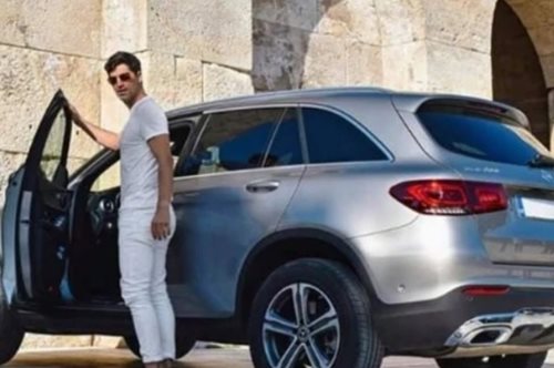 «Ζητώ συγγνώμη, ήταν αστοχία μου»: Ο Σάκης Ρουβάς μετά το σάλο για τη φωτογραφία στο Ηρώδειο