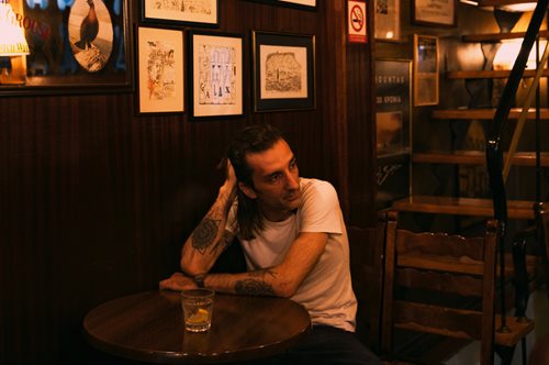 «Η ιστορία μιας χώρας είναι η ιστορία μιας γυναίκας, ή μήπως το ανάποδο;»