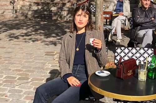 Κολακεύουν και μακραίνουν τα πόδια: Τα 4 ζευγάρια μπότες που ταιριάζουν υπέροχα με τζιν παντελόνι