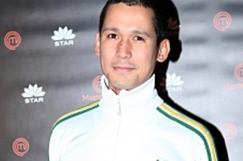 «Στο σχολείο με φώναζαν Fujitsu. Αισθανόμουν λίγο ξένος εδώ αλλά και στην Ιαπωνία»