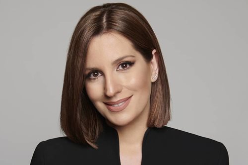 Ο «Πανούλης» έγινε κιόλας δύο μηνών: Νέα φωτογραφία της Νίκης Λυμπεράκη, αγκαλιά με το μωρό της