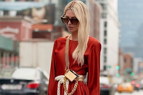 «Τα τρία ρούχα που σου αλλάζουν τη ζωή»: Πώς μπορούν αυτά τα κομμάτα να μεταμορφώσουν την εικόνα σου