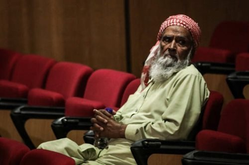 «Ώρα για ξεκούραση, κύριε Λουκμάν»: Η τραγική ιστορία πίσω από τη βιβλική φιγούρα του πατέρα