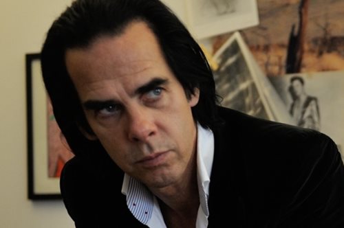 «Τον Ιούνιο ένας από τους καλύτερούς μου φίλους πέθανε στα 46»: To γράμμα του Στάθη στον Νικ Κέιβ