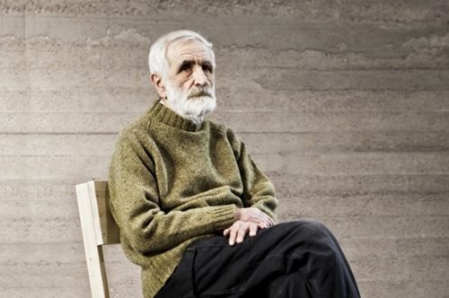 Ο θρύλος του ντιζάιν Έντσο Μάρι άλλαξε για πάντα τη φόρμα των αντικειμένων 