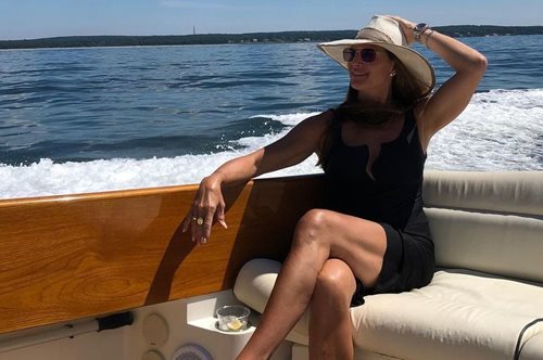 «Στα 55 μου είμαι ακόμα στην αρχή»: Νέο συμβόλαιο με πρακτορείο μοντέλων για την Μπρουκ Σιλντς