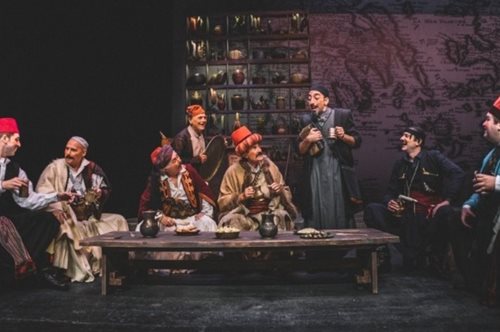 Το θέατρο και η ευεργετική του ιδιότητα: 3 μεγάλες και 15 μικρές παραγωγές στο πρόγραμμα του ΚΘΒΕ