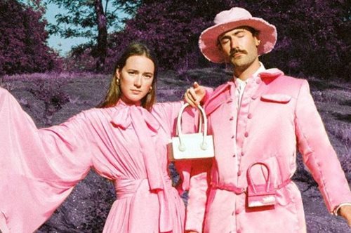 «Στο Παρίσι αν πεις σε κάποιον στον δρόμο ότι είναι ωραία ντυμένος σε κοιτάζει καχύποπτα»