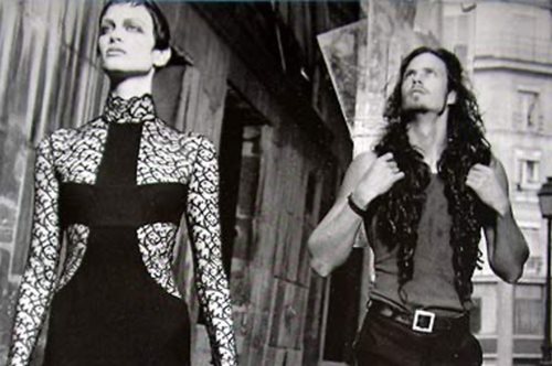 Ωδή στα 90s: Αυτή η συλλογή θα μας ταξιδέψει στον χρόνο