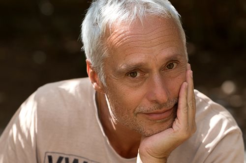 Αντώνης Φραγκάκης: Πώς να προχωρήσεις βήμα-βήμα προς την αυτογνωσία και την πληρότητα