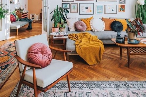 Νέα αποστολή για την καραντίνα: 12 προσιτές αγορές χαρίζουν στο σπίτι πολυτέλεια, ζεστασιά, ευωδιά