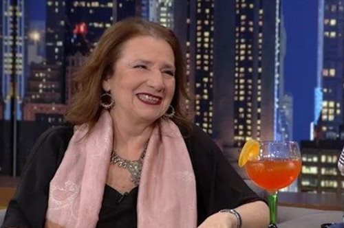 «Ήμουν κατά του γάμου, αλλά μετά τα σαράντα η μοναξιά δεν έχει καθόλου πλάκα. Παντρεύτηκα στα 48»