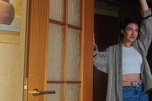 8 συνήθειες που αρνείται να υιοθετήσει μια καλοντυμένη γυναίκα ακόμα και μέσα στο σπίτι 