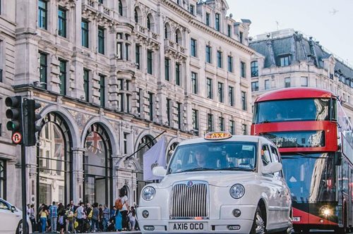 Στο Λονδίνο πολυκαταστήματα μετατρέπονται σε γραφεία την ίδια ώρα που η H&M κλείνει καταστήματα  