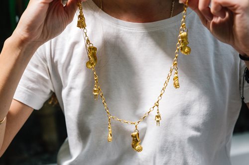 Eύζωνες, τσαρούχια και ελληνοπούλες, τα γούρια του Μουσείου Κυκλαδικής Τέχνης  για το 2021