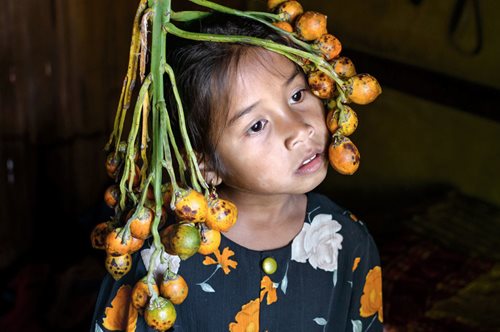 Ένα χωριό στα βάθη της Ινδίας ακολουθεί αρχαίες μητριαρχικές παραδόσεις μέχρι σήμερα