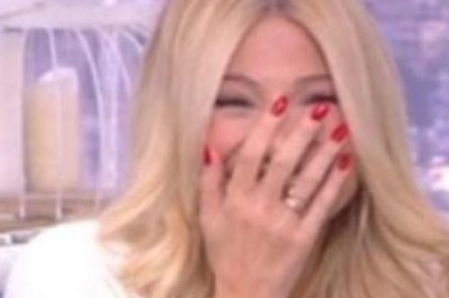 «Και τώρα, μιλάτε ακόμα;» H Φαίη Σκορδά ρώτησε τον Πανταζή αν μιλάει ακόμα με τον Τζιάνι Βερσάτσε