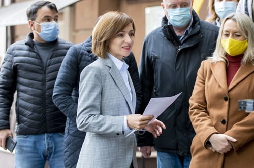 Η 48χρονη Μάγια Σάντο έγραψε ιστορία: Έγινε η πρώτη γυναίκα Πρόεδρος στην ιστορία της Μολδαβίας