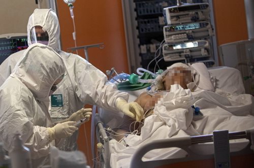 «Η Ιατρική είναι, διάολε, κάτι πολύ παραπάνω από το βοτάνι της θείας σου της Μαρίκας»