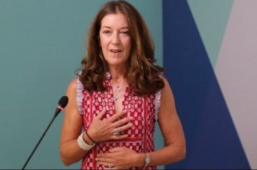 «Ευτυχώς ζούμε στη σύγχρονη εποχή και γνωρίζουμε ότι ο κορονοϊός δεν είναι κατάρα από τον Θεό»