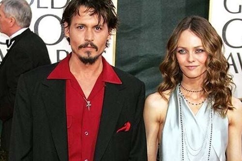 «Είδα το πίσω μέρος του λαιμού της από την άλλη άκρη του δωματίου. Γύρισε, με κοίταξε και αυτό ήταν»