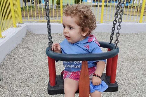 Ο Παναγιώτης Ραφαήλ χαμογελαστός σε νέα φωτογραφία: «Αυτή η πρόοδος οφείλεται σε εσάς»