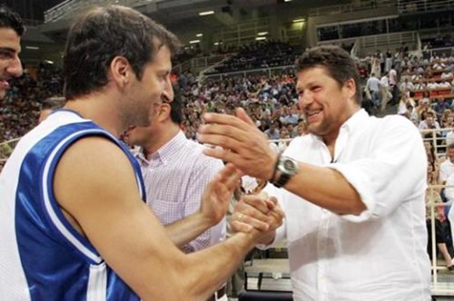 Στο νοσοκομείο της Σύρου με καρδιακό επεισόδιο ο Φάνης Χριστοδούλου