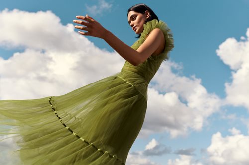 Τα υπέροχα κομμάτια της νέας συλλογής Η&Μ φτιαγμένα από αειφόρα υλικά που παράχθηκαν από απορρίμματα