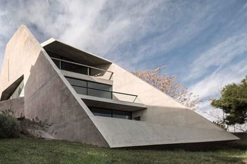 Ένα πανέμορφο, υπερσύγχρονο σπίτι στην Καλλιτεχνούπολη μοιάζει με αληθινό έργο τέχνης