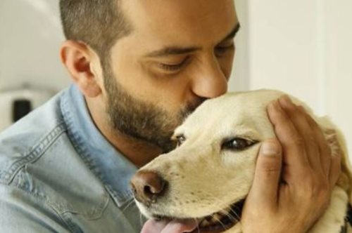 Ο Λεωνίδας Κουτσόπουλος για γεύμα με ηθοποιό των Άγριων Μελισσών. Οι φήμες τους θέλουν ζευγάρι