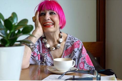 «Ανακάλυψα τον καρκίνο ενώ έκανα γιόγκα. Ένιωθα το στομάχι μου γεμάτο, χωρίς να έχω φάει»