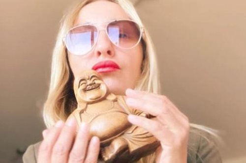 H απίθανη θέα από το διαμέρισμα του Αποστόλη Τότσικα και της Ρούλας Ρέβη: Στόλισαν για τις γιορτές