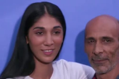 GNTM, η πιο συγκινητική στιγμή: Ο πατέρας της Παρασκευής ελευθερώθηκε από τους κανόνες της φυλής του