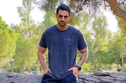 «Το διάβασμα, η πίστη και η οικογένειά μου με βοήθησαν να επουλώσω τις ψυχικές πληγές μου»