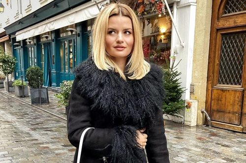 8 κομμάτια από τα Zara που θα μας φτιάξουν τη διάθεση, ακόμα και αν τα φορέσουμε μόνο στο σπίτι