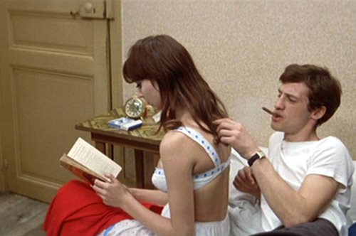 Ευκαιρία να υμνήσουμε ξανά την Άννα Καρίνα, που όρισε το πρότυπο της «νέας γυναίκας» 